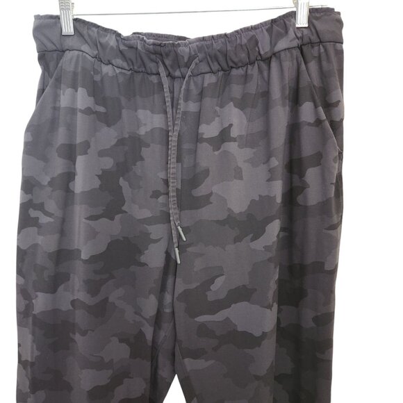 Lululemon Stretch High-Rise Crop Camo Pants Sz 14 LW6BOUS (34X23)‎ Black Gray - Picture 5 of 13